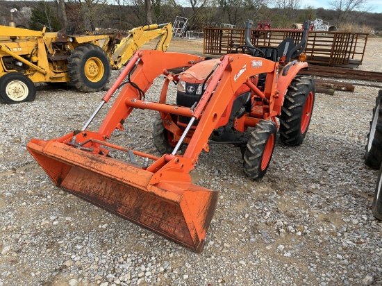 Kub L3301 985hrs/Hst/S#56575