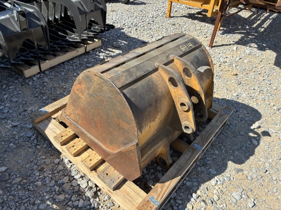 Case 580m 36" Backhoe Bkt