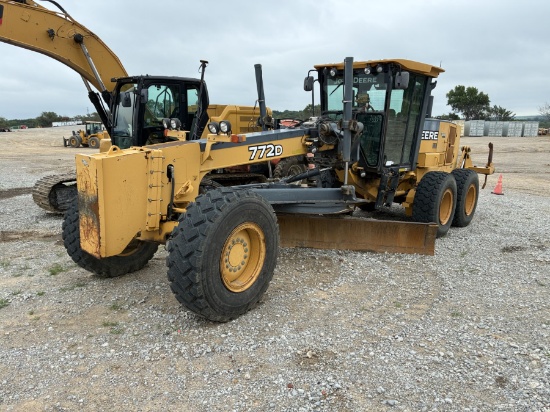 John Deere 772d Road Grader
