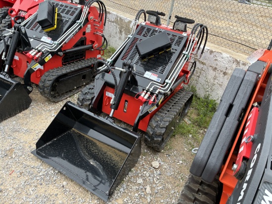 Agt Lrt23 Stand-On Skid Steer