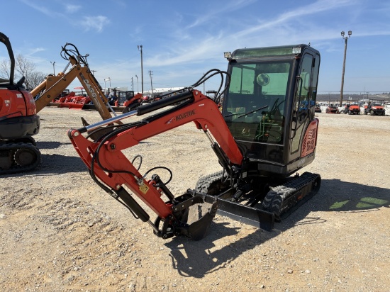 AGT QNT50R MINI EXCAVATOR