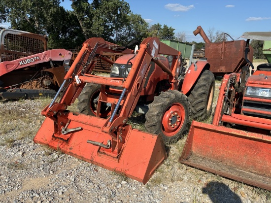 KUB M7040 4WD/HRS N/A(SLVG)/S#55778