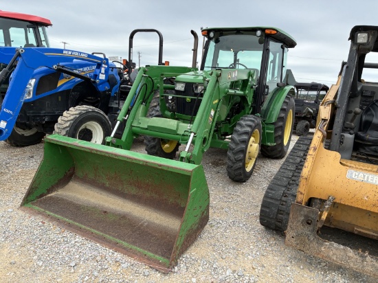 John Deere 5055e