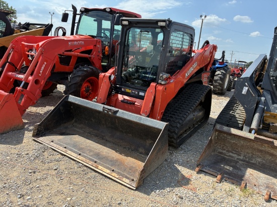 KUBOTA SVL90-2 SKID STEER