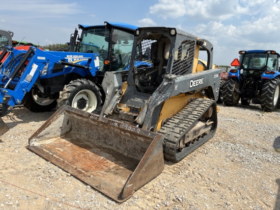 JOHN DEERE 333E SKID STEER