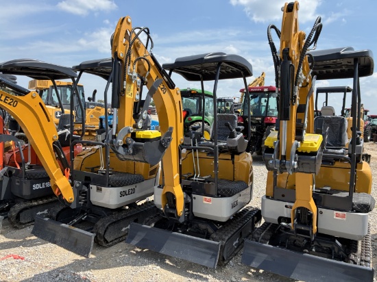 IR ME20 MINI EXCAVATOR