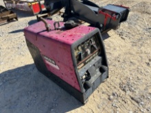 LINCOLN RANGER 225 WELDER