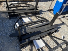 SET OF PALLET FORK AND FRAME