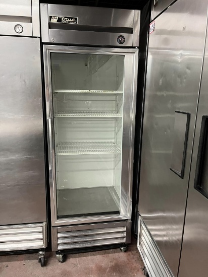 True Single Glass Door Merchandiser/Refrigerator