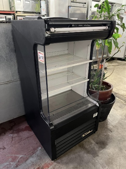 True 30” Refrigerated Open Grab & Go