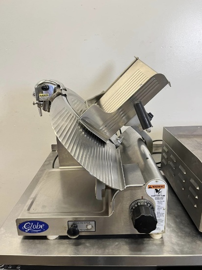 Globe Countertop Manual Slicer 14” Blade