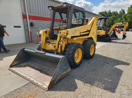GEHL MODEL 4835 SXT TURBO ROPS SKID STEER W/ 72" BUCKET, REMOTE HYDRAULICS, REMOTE 3RD FUNCTION
