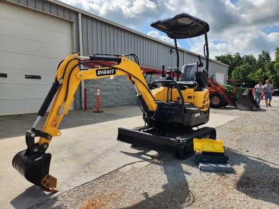 DIGGIT MODEL EM15 MINI-EXCAVATOR W/ BLADE, CANOPY, GAS ENGINE W/ 16" BUCKET