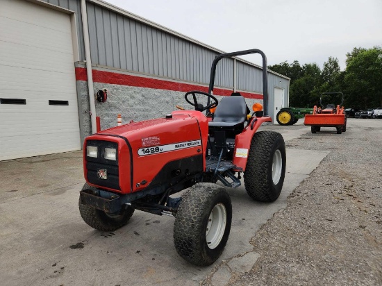 MASSEY FERGUSON MODEL 1428V-4 ROPS TRACTOR, FRONT WEIGHT BRACKET, 9X3 TRANSMISSION