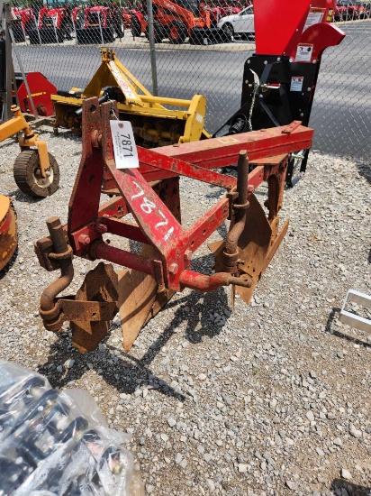 INTERNATIONAL MODEL 420 3PT 2X16" SPRING TRIP PLOW W/ COULTERS SN: T0000784