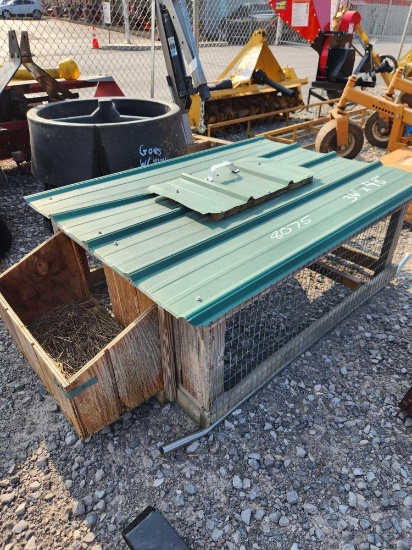 36"W X 4'L CHICKEN/RABBIT CAGE