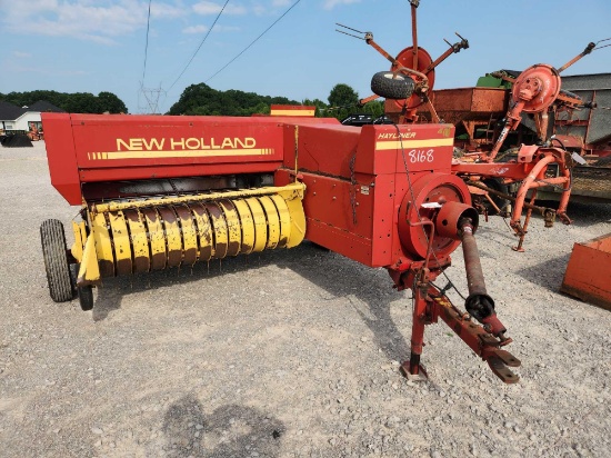 NEW HOLLAND MODEL 311 HAY LINER SQUARE BALER W/ BALE CHUTE SN#715159