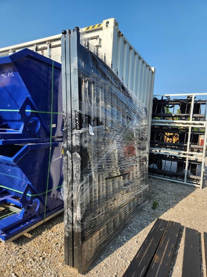 UNUSED GREATBEAR 14' BI-PARTING IRON GATE W/ DEER CUTOUT