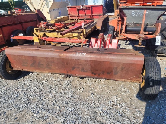 NEW IDEA 8' PULL SPREADER SN#55109