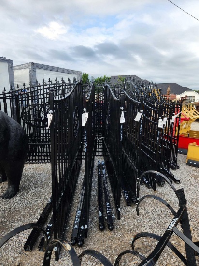 72"T X 16'W POWDER COATED ENTRY GATE W/ POST W/ TREE CUT OUT