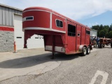 CIRCLE M SUPREME 2 HORSE GOOSENECK TRAILER, 7KLBS 1 BRAKE AXLE W/ DRESSING ROOM