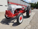 FORD MODEL 9N NON ROPS TRACTOR, 3 SPEED TRANSMISSION, 4 CYCLINDER GAS ENGINE (RUNS AND DRIVES THE