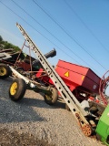 KEWANEE 500 40' ELEVATOR W/ TRANSPORT