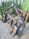 QUICK ATTACH LOADER HAY SPEAR