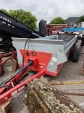 MASSEY FERGUSON MODEL 3732 TANDEM AXLE PTO MANURE SPREADER W/ TOP BEATER & HYDRAULIC END GATE