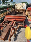 MASSEY FERGUSON MODEL 18 PTO TANDEM AXLE MANURE SPREADER W/ TOP BEATER SN:1164-01535