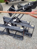 UNUSED TRUBILT SKID STEER PENCIL POINT LOADER BALE SPEAR SN#387214