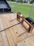 FRONT LOADER BALE SPEAR PIN-ON STYLE