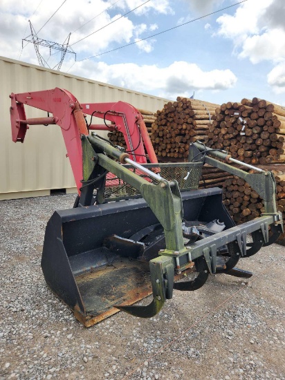MASSEY FERGUSON MODEL 1080 QUICK ATTACH FRONT LOADER W/ QA HOOK STYLE 8' BUCKET