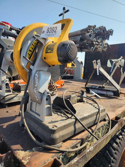 DEWALT CHOP SAW