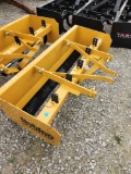 UNUSED BEHLEN COUNTRY 3PT 5' BOX BLADE W/ TEETH YELLOW