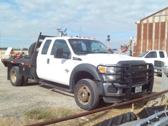 '12 FORD F550, DIESEL, WHITE, EXT CAB, GOOSENECK HOOKUPS, FLATBED W/HEADACH