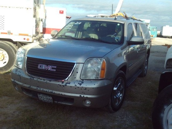 2013 GMC YUKON XL SLT, TAN, 2 TVS IN BACKSEAT WITH HEADSETS, APPROX 129K MI