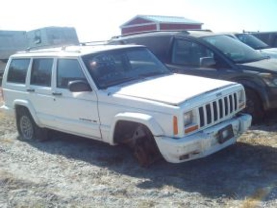 1994 JEEP CHEROKEE, WHITE, VIN#9824 NO KEY, NO TITLE