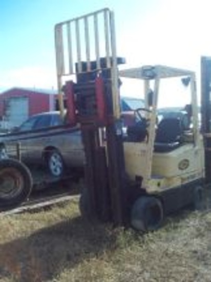 HYSTER 30, LPS, 3 STAGE MAST, PROPANE, EXTRA CLEAN, NO HOURS SHOWING