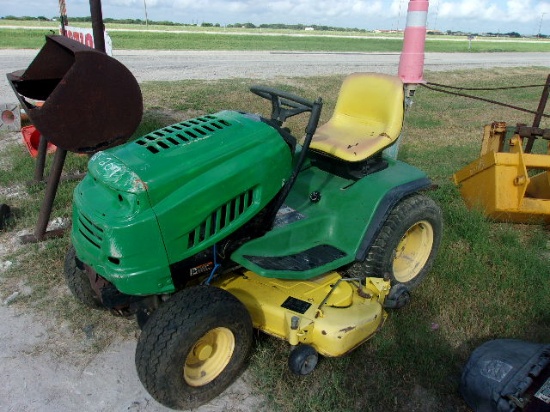 JOHN DEERE RIDING MOWER, SER#M007759056514