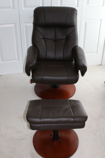 Nice Swivel Recliner With Matching Ottoman Made By Benchmaster Recliner Co.