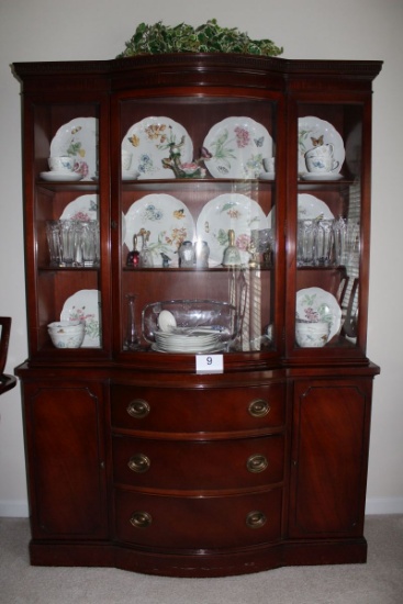 Vintage Bowfront Drexel Mahogany Travis Court Collection China Cabinet