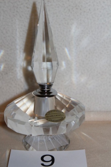 Nice Crystal/Glass Perfume Bottle With Stopper