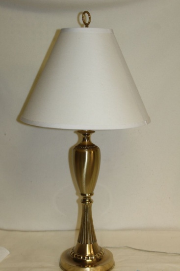 Brass Ribbed Column Style Table Lamp