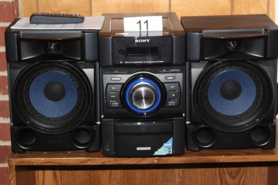 Sony HI-FI Stereo System With Iphone/Ipod Dock