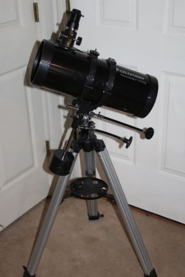 Celestron "PowerSeeker 127EQ" Reflector Telescope W/Lens, Stand & Box