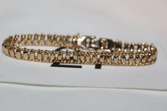 Nice Gold Toned 7" Bracelet