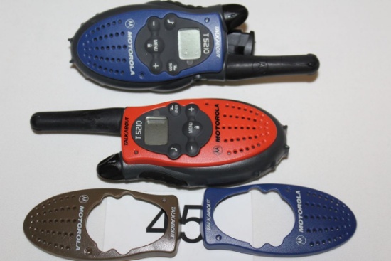 Motorola "Talkbout" Walkie Talkies W/Extra Faceplates