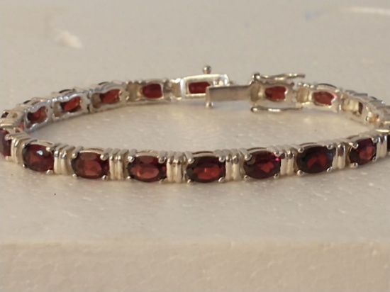 NICE Sterling Silver Garnet Bracelet