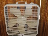 Lasko 18